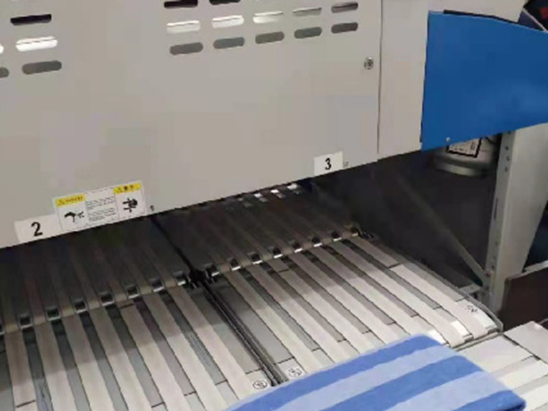 衡山巾类折叠机-01