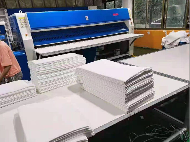 衡山高速熨烫机-01